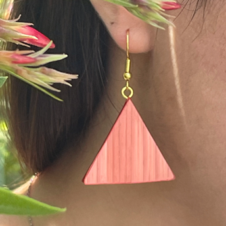 boucles d'oreilles triangle rose